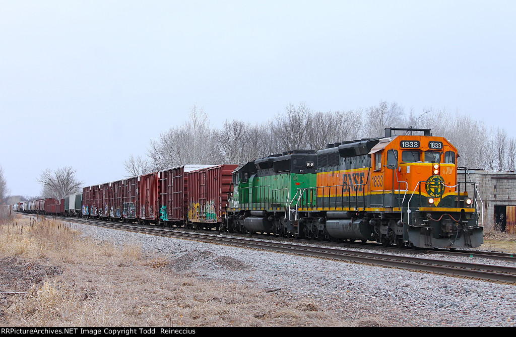 BNSF 1833